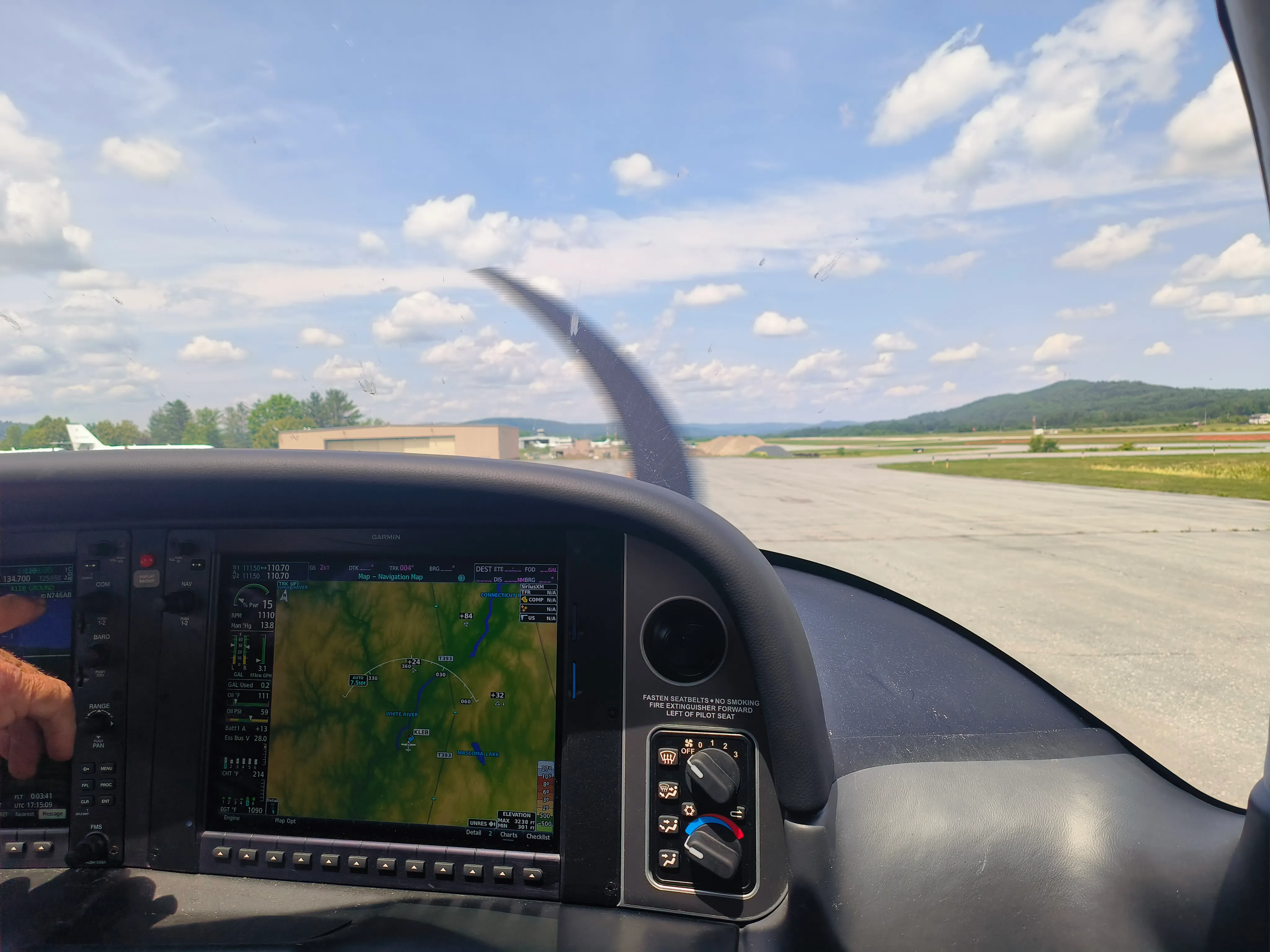 sr22-cockpit